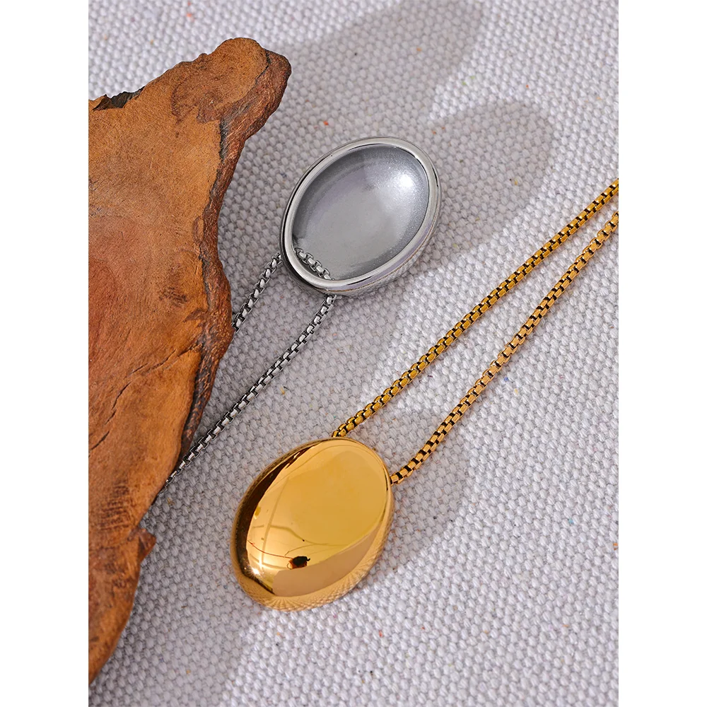 Collier pendentif ovale minimaliste en acier inoxydable